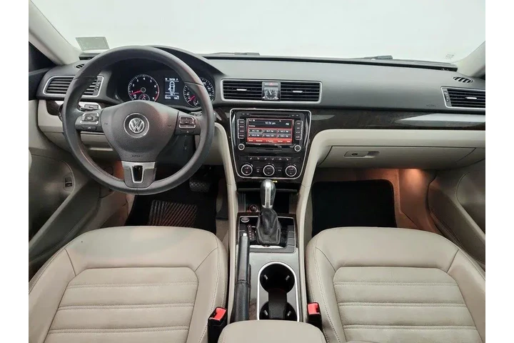 $14998 : Volkswagen Passat 2015 3.6L image 9