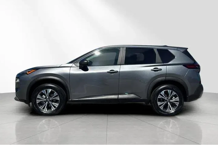 $22882 : Nissan Rogue 2023 SV 4dr Cro image 7