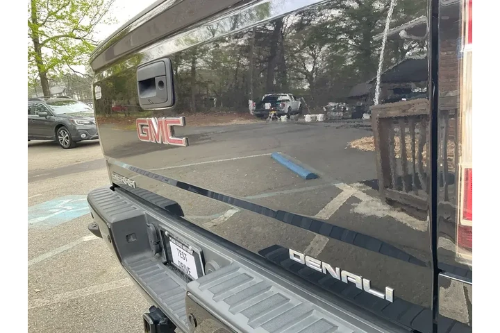 $30985 : GMC Sierra 1500 2018 4x4 Den image 10