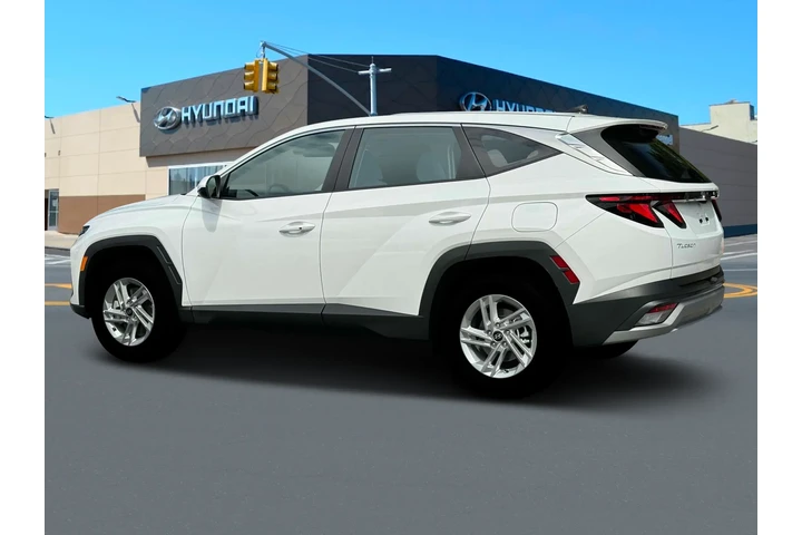 $27998 : Hyundai TUCSON 2025 AWD SE 4 image 4
