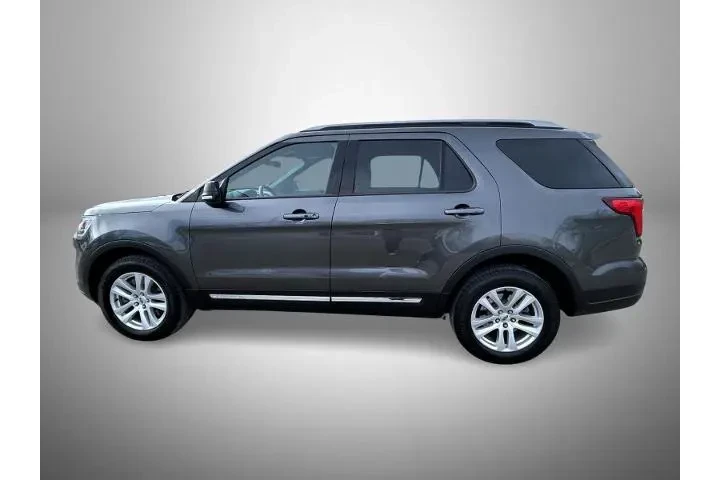 $23995 : Ford Explorer 2019 AWD XLT 4 image 8