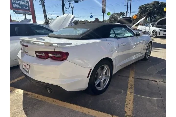 $24736 : Chevrolet Camaro 2023 LT 2dr image 8