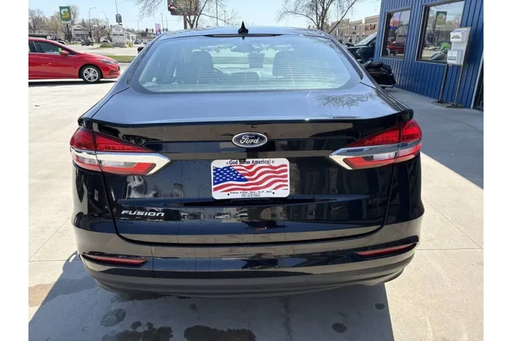$18990 : 2020 Fusion S image 8