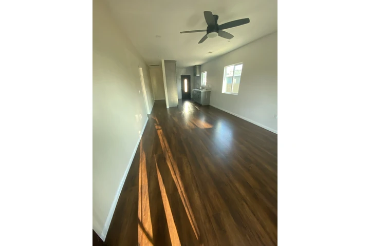 $3350 : Se Renta Casa image 4