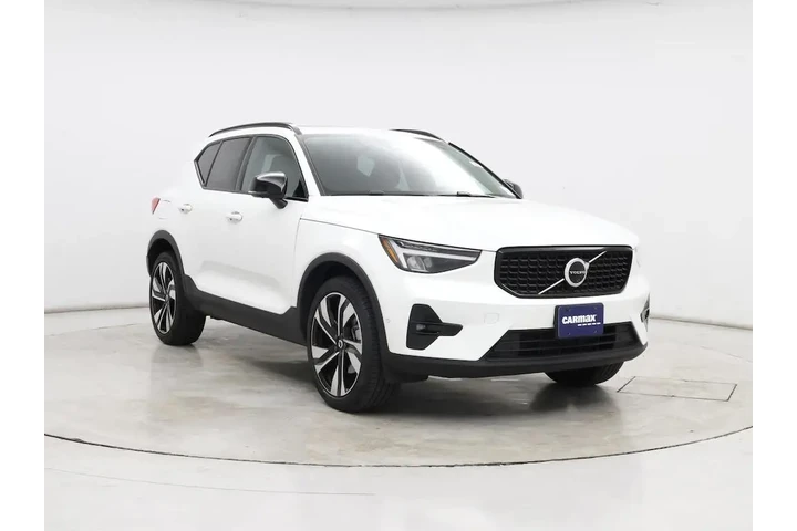 $32998 : Volvo XC40 2025 AWD B5 Plus image 1