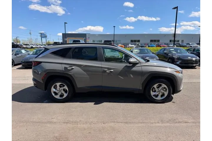 $23500 : Hyundai TUCSON 2024 AWD SEL image 2