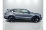 $27999 : Kia Sorento 2024 S 4dr SUV thumbnail