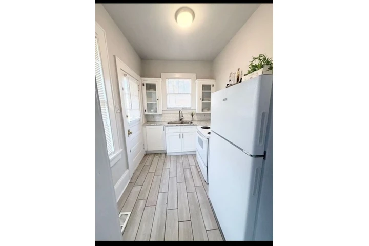 $1590 : Rent image 7