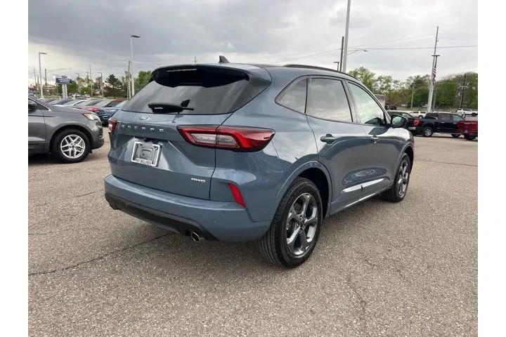 $25763 : Ford Escape 2024 AWD ST-Line image 5