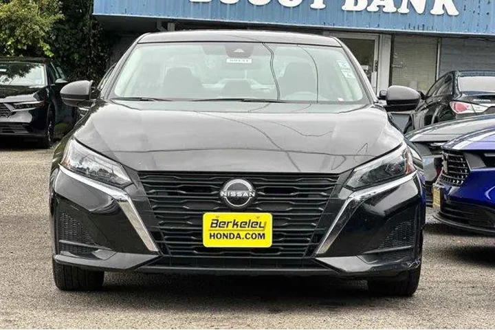 $16881 : Nissan Altima 2024 2.5 SV 4d image 7