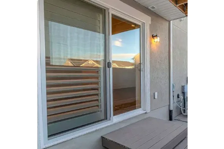 PUERTAS Y VENTANAS DE CALIDAD image 6