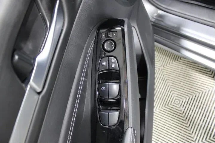 $26982 : Nissan Altima 2023 2.5 SL 4d image 7