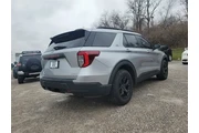 $31585 : Ford Explorer 2022 AWD Timbe thumbnail