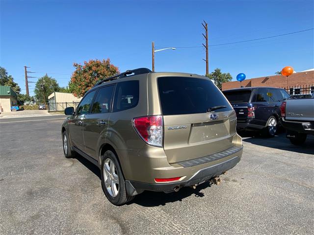 $7988 : 2009 Forester 2.5 X Premium, image 5