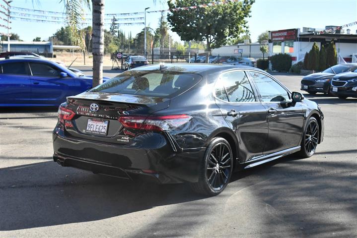 $34999 : Camry Hybrid XSE image 8