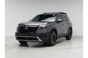 $36998 : Nissan Pathfinder 2024 AWD R thumbnail