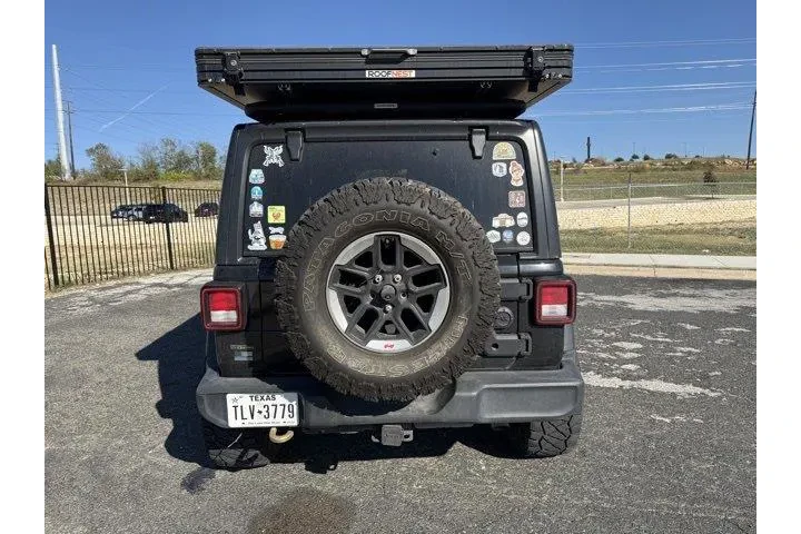 $29872 : Jeep Wrangler Unlimited 2021 image 4
