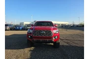 $38900 : Toyota Tacoma 2022 4x4 TRD P thumbnail