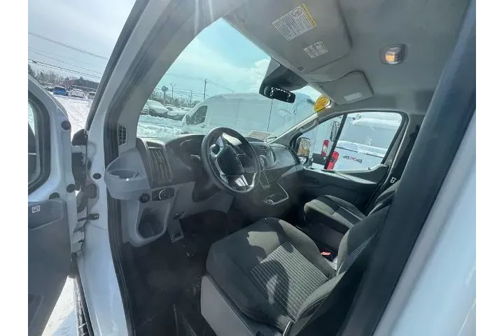 $26900 : Ford Transit 2019 250 3dr SW image 9