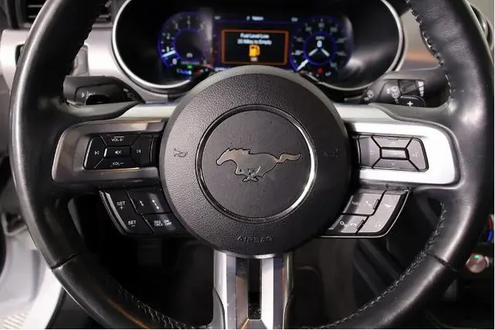 $26997 : Ford Mustang 2023 EcoBoost P image 3