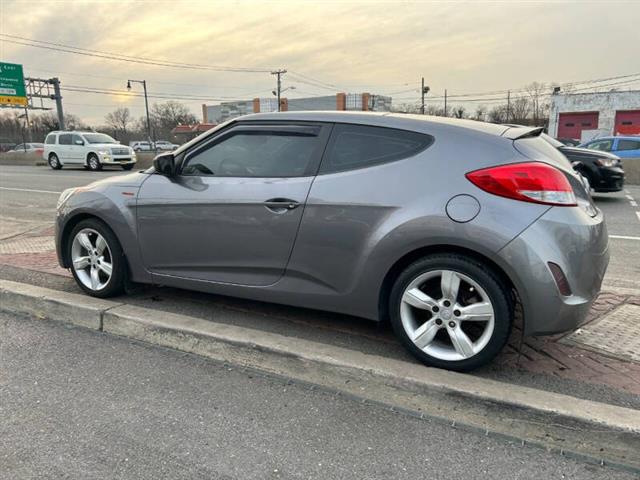 $8995 : 2015 Veloster image 7