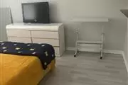 $1100 : Se renta habitación Doral FL thumbnail