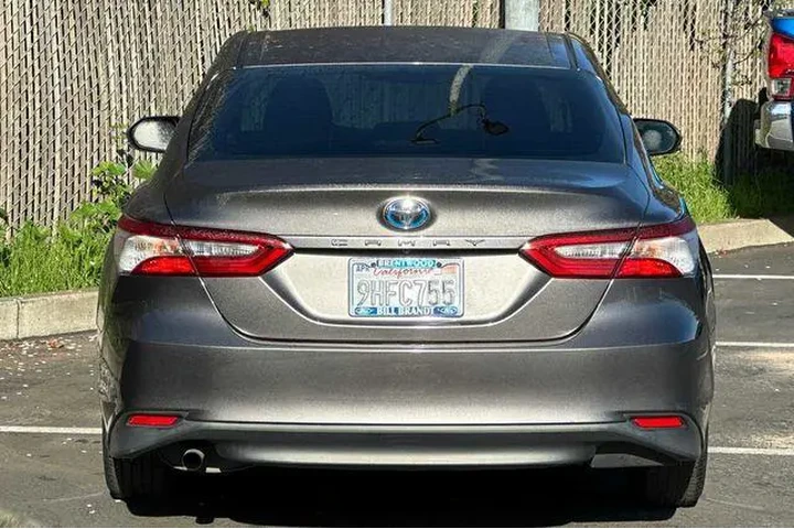 $16519 : Toyota Camry Hybrid 2018 LE image 8