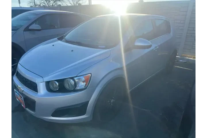 $5588 : Chevrolet Sonic 2014 LT Auto image 1