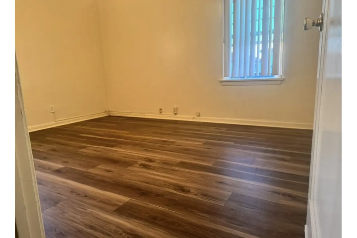 $900 : Rento un cuarto image 1