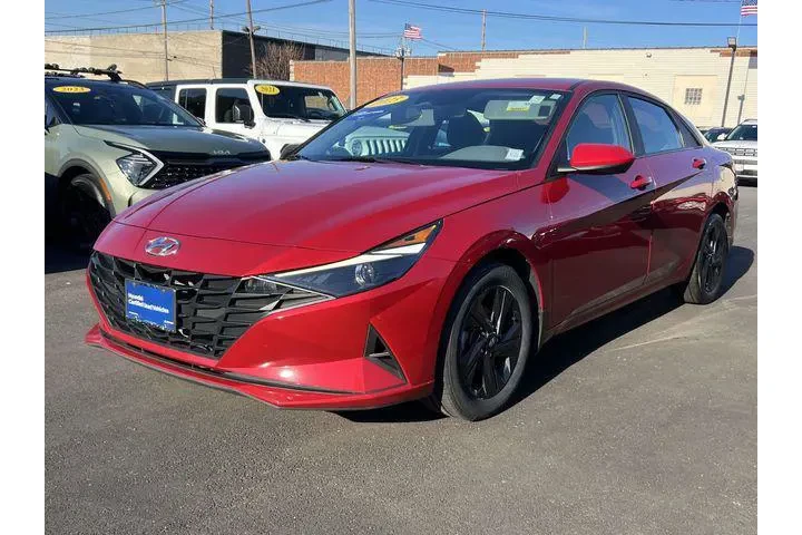 $18954 : Hyundai ELANTRA 2023 SEL 4dr image 2