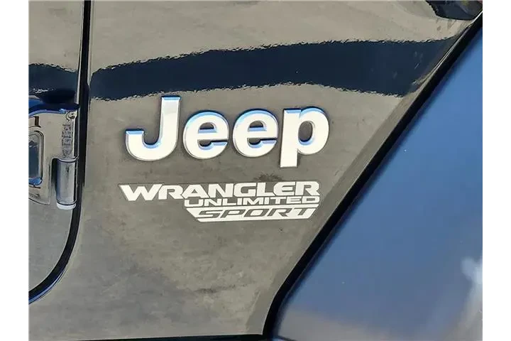 $30590 : Jeep Wrangler Unlimited 2020 image 8