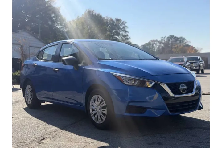 2020 Versa S image 8