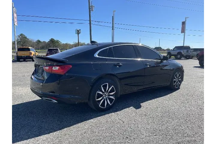 $21988 : Chevrolet Malibu 2025 RS 4dr image 2
