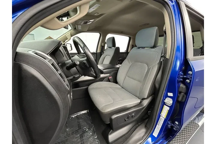 $25000 : Ram 1500 2019 4x4 Big Horn 4 image 10