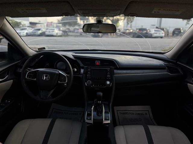 $8900 : Honda Civic LX image 5