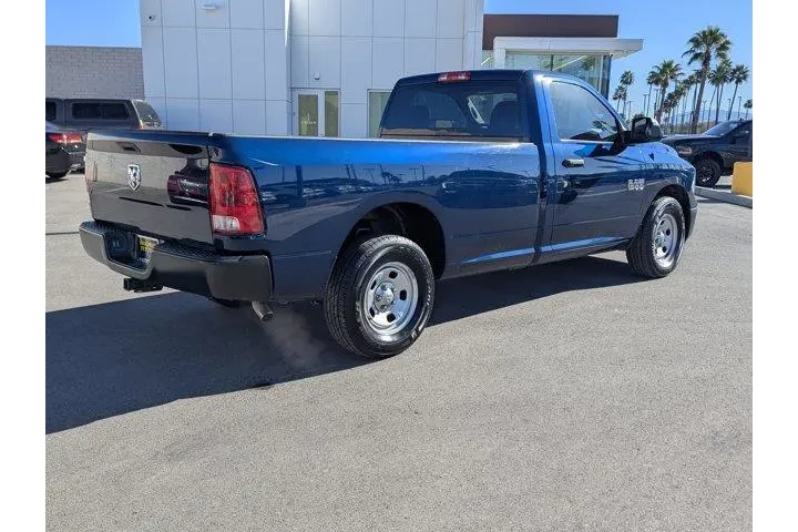 $29999 : Ram 1500 Classic 2023 4x4 Tr image 2