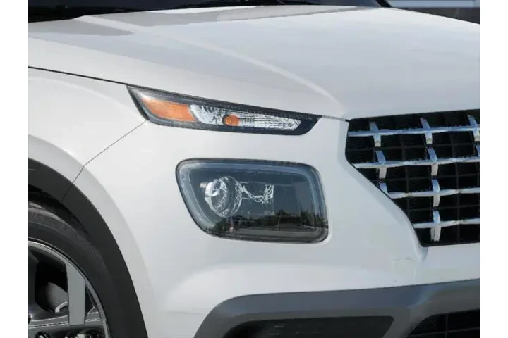 $20960 : Hyundai VENUE 2025 SEL 4dr C image 9