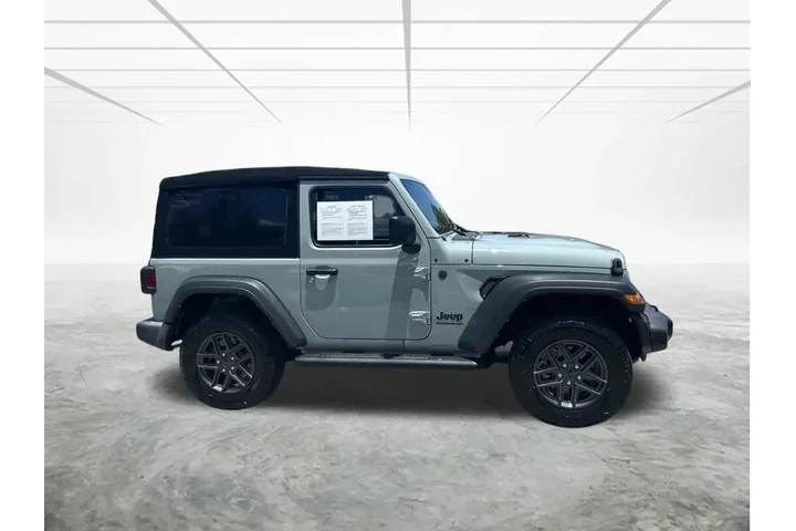 $32335 : Jeep Wrangler 2024 4x4 Sport image 3