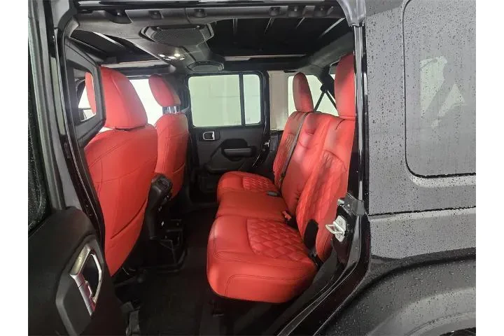 $26900 : Jeep Wrangler Unlimited 2021 image 9