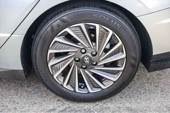 $28498 : Hyundai SONATA Hybrid 2024 L image 8