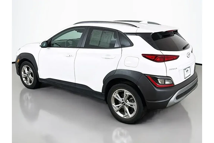 $17379 : Hyundai KONA 2023 AWD SEL 4d image 6