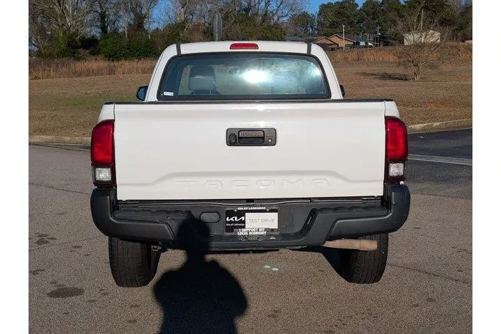 $18999 : Toyota Tacoma 2018 4x2 SR5 4 image 8