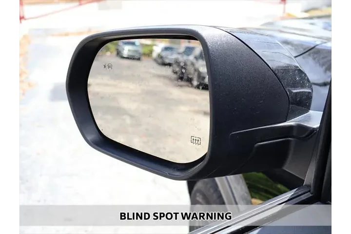 $34490 : GMC Acadia 2024 Elevation 4d image 5