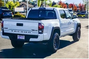 $35499 : Toyota Tacoma 2017 4x4 TRD P thumbnail