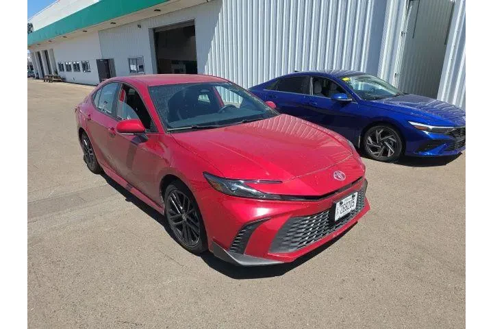 $29900 : Toyota Camry 2025 SE 4dr Sed image 1