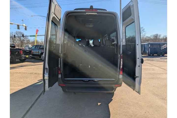 $77995 : 2026 Mercedes-Benz Sprinter P image 9