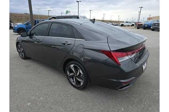 $21900 : Hyundai ELANTRA 2023 Limited image 3