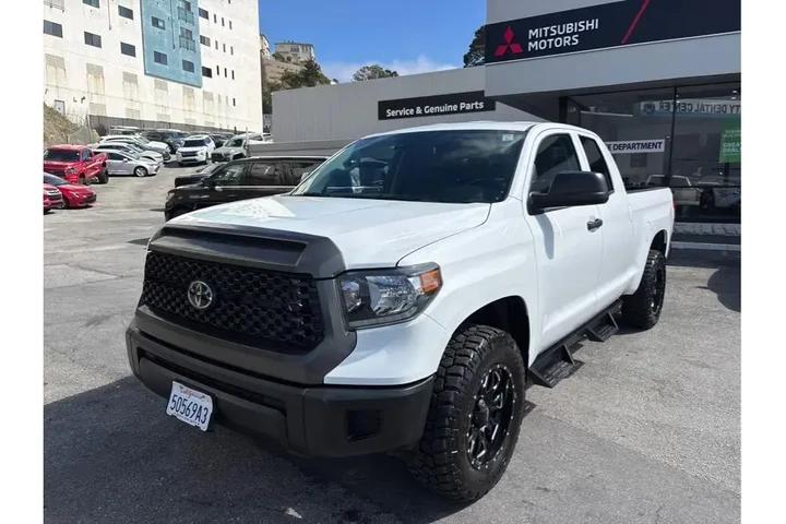 $39902 : Toyota Tundra 2020 4x4 SR5 4 image 2
