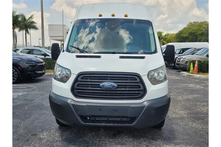 $15990 : Ford Transit 2018 350 HD 3dr image 2