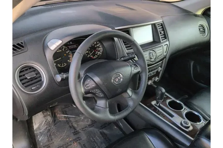 $13885 : Nissan Pathfinder 2016 4x4 S image 10